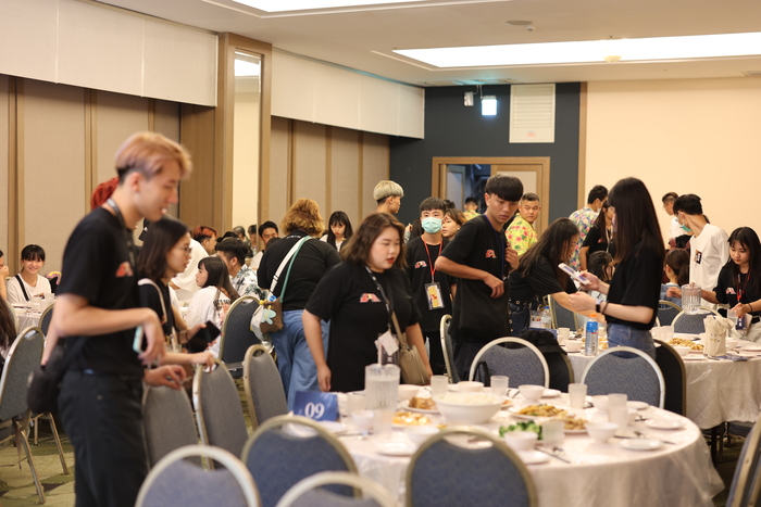 108學年度國企迎新圖片