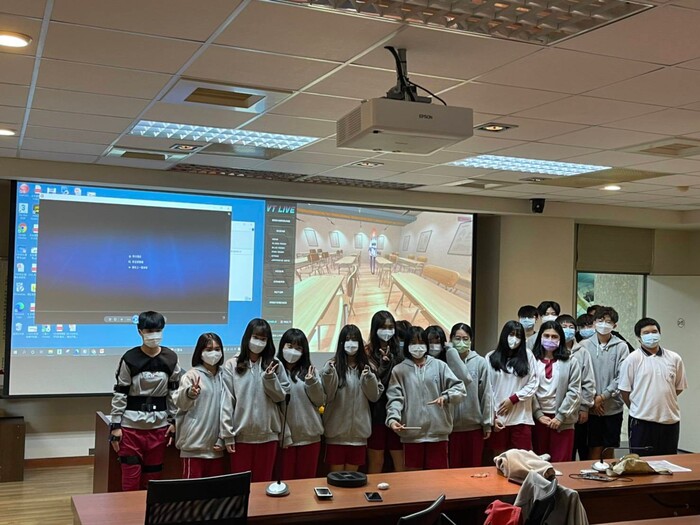 台南光華高中蒞校參訪體驗圖片